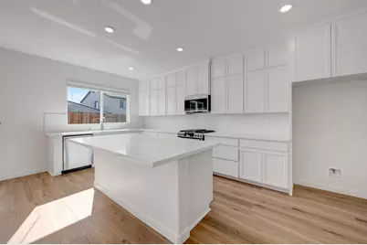 4243 Privas Way, Rancho Cordova, CA 95742 - Photo 2