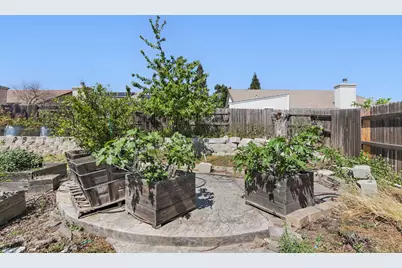 1419 Calle Las Casas, Roseville, CA 95747 - Photo 54