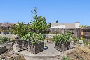 1419 Calle Las Casas, Roseville, CA 95747 - Photo 54