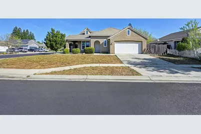 1379 Jacoby Creek Court, Plumas Lake, CA 95961 - Photo 8
