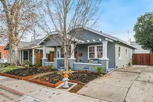 1473 33rd St, Sacramento, CA 95816 - Photo 2