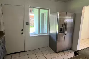 3318 Horseshoe Dr, Sacramento, CA 95821 - Photo 8