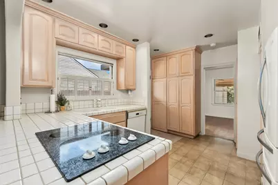 407 Pala Way, Sacramento, CA 95819 - Photo 12