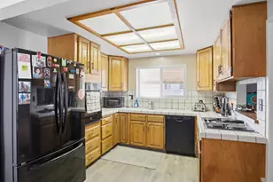 524 Ribier Ave, Modesto, CA 95350 - Photo 6