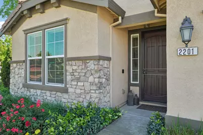2201 Clearbrook Circle, Roseville, CA 95747 - Photo 2