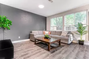 3039 Spoonwood Way, Sacramento, CA 95833 - Photo 2