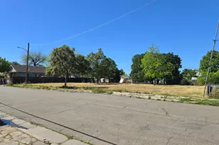 2293 E Main St, Stockton, CA 95205 - Photo 12