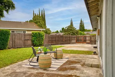 2573 Bunkerhill Drive, Stockton, CA 95209 - Photo 32