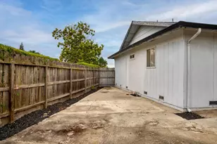 2573 Bunker Hill Dr, Stockton, CA 95209 - Photo 30