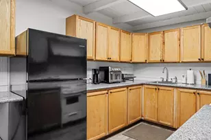 1432 Page Ct, Modesto, CA 95354 - Photo 10