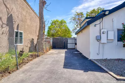 1432 Page Court, Modesto, CA 95354 - Photo 56