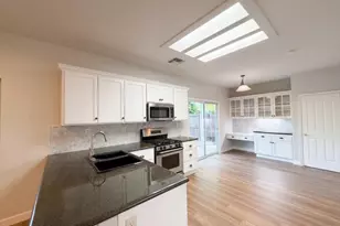224 Pinecrest Ct, Roseville, CA 95678 - Photo 10