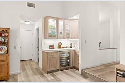 8833 Mountbatten Way, Elk Grove, CA 95624 - Photo 18