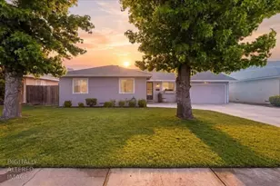 1437 W Elm St, Lodi, CA 95242 - Photo 1