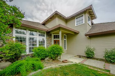 818 Farrell Place, Woodland, CA 95695 - Photo 2