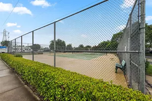 7523 Sun Faire Ln, Sacramento, CA 95828 - Photo 46