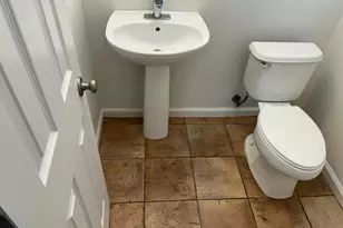 1808 N Rancho Encantado Ct, Modesto, CA 95358 - Photo 6