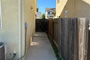 1808 N Rancho Encantado Ct, Modesto, CA 95358 - Photo 26