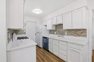 6244 43rd St, Sacramento, CA 95824 - Photo 28