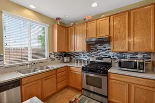 8850 Black Marlin Ct, Sacramento, CA 95828 - Photo 20