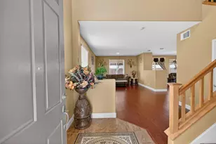 8850 Black Marlin Ct, Sacramento, CA 95828 - Photo 6