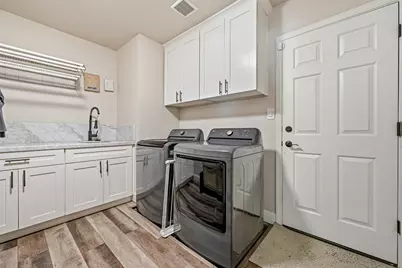 2501 Lecco Way, Merced, CA 95340 - Photo 28