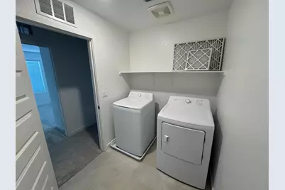 8524 Anker Way, Elk Grove, CA 95757 - Photo 32