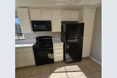 390 Elgin Avenue, Lodi, CA 95240 - Photo 10