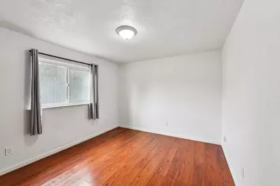 8751 Torrey Way, Elk Grove, CA 95624 - Photo 18