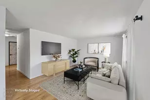 8751 Torrey Way, Elk Grove, CA 95624 - Photo 2