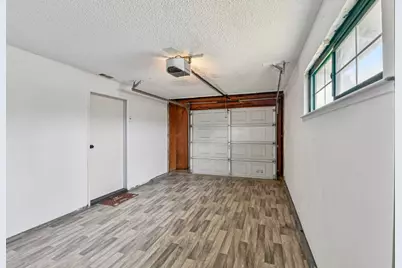 8751 Torrey Way, Elk Grove, CA 95624 - Photo 24