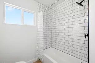 654 Alamos Ave, Sacramento, CA 95815 - Photo 18