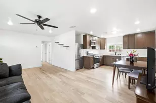 654 Alamos Ave, Sacramento, CA 95815 - Photo 6