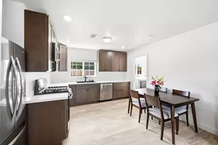 654 Alamos Ave, Sacramento, CA 95815 - Photo 8