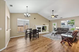 2013 Butterfield Ln, Lincoln, CA 95648 - Photo 2