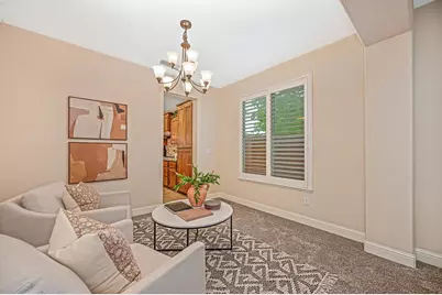 9841 Shanelyn Way, Elk Grove, CA 95757 - Photo 10