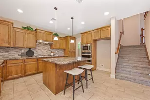 9841 Shanelyn Way, Elk Grove, CA 95757 - Photo 14