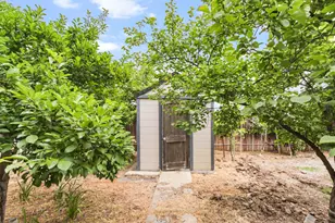 7721 Cotton Ln, Elk Grove, CA 95758 - Photo 32