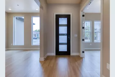 815 Hintze Landing Court, Modesto, CA 95354 - Photo 4