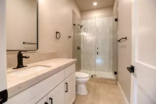 815 Hintze Lndg Ct, Modesto, CA 95354 - Photo 24