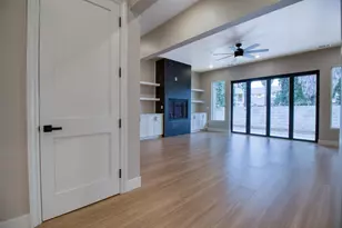 815 Hintze Lndg Ct, Modesto, CA 95354 - Photo 10