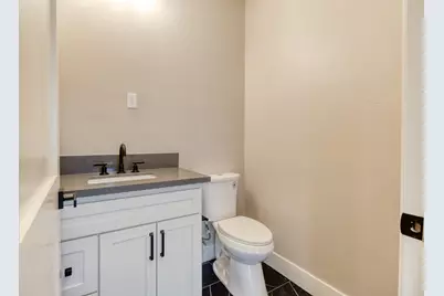 815 Hintze Landing Court, Modesto, CA 95354 - Photo 14