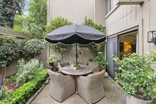 2304 American River Dr, Sacramento, CA 95825 - Photo 28