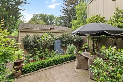 2304 American River Drive, Sacramento, CA 95825 - Photo 30
