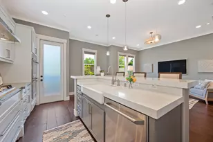 3613 Crocker Dr, Sacramento, CA 95818 - Photo 22