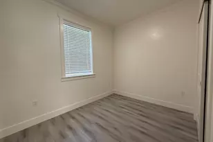 1402 McAllister Ave, Sacramento, CA 95822 - Photo 6