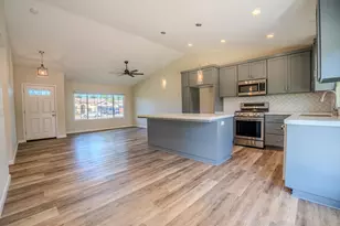 8329 New Hills Ct, Sacramento, CA 95828 - Photo 8