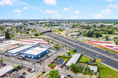 2605 Albatross Way, Sacramento, CA 95815 - Photo 54