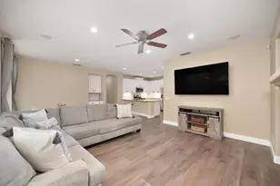 5001 Brabant Way, Elk Grove, CA 95757 - Photo 10