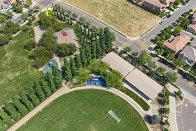 527 W Questa Trail, Mountain House, CA 95391 - Photo 70